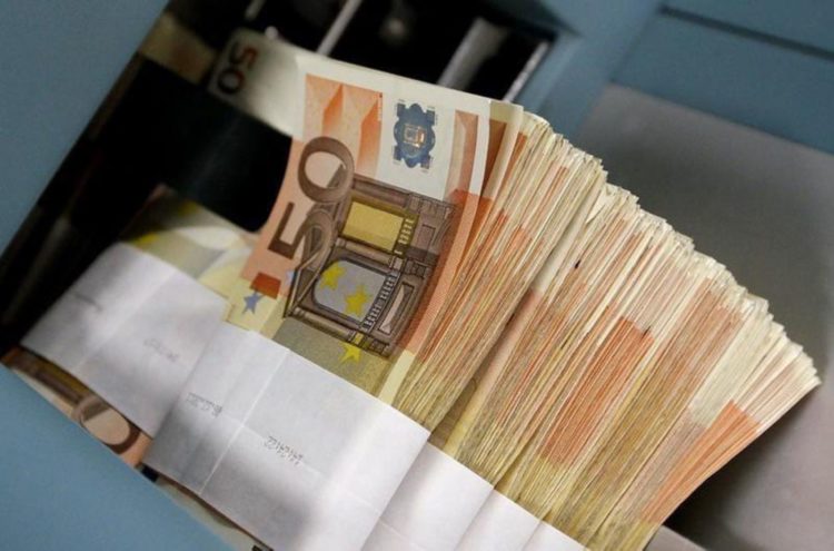 Me pak kursime dhe me shume kredi, 647 mln euro hua ne 9 mujor